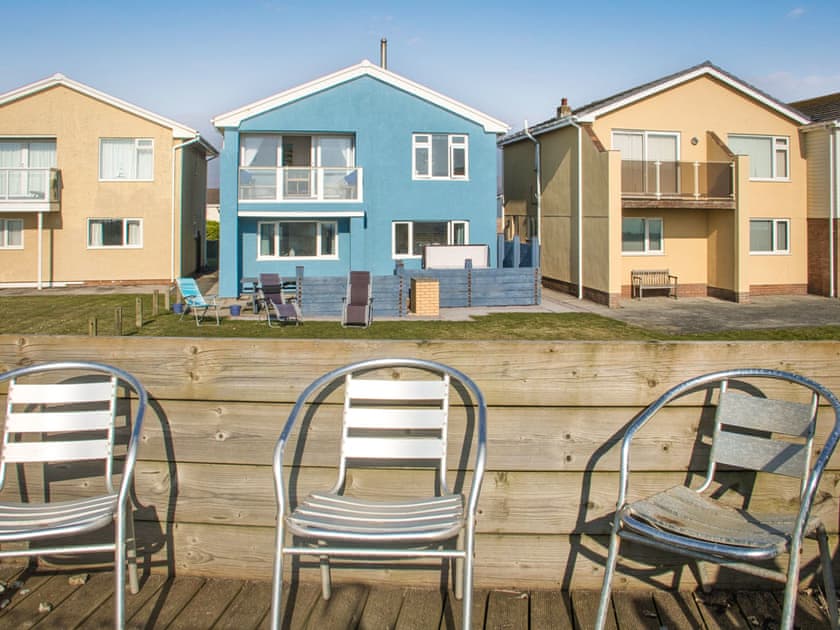 Exterior | Ann’s Beach House, Tywyn