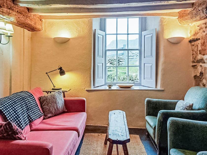 Sitting room | Cae Einion Cottage, Islawr-dref, near Dolgellau