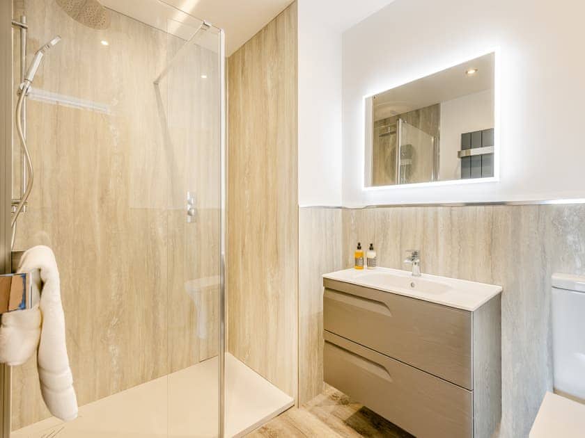 Bathroom | Rhandir Hen, Aberystwyth