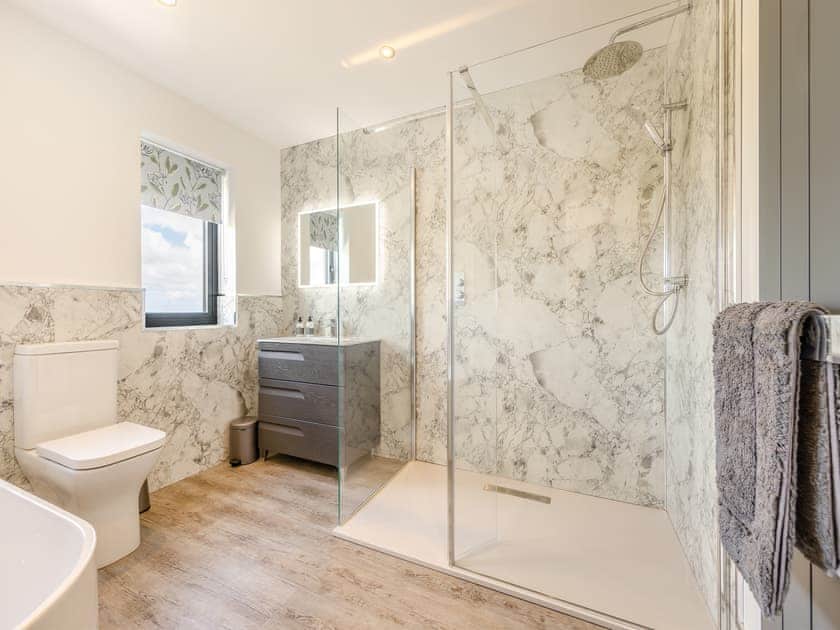 Bathroom | Rhandir Hen, Aberystwyth