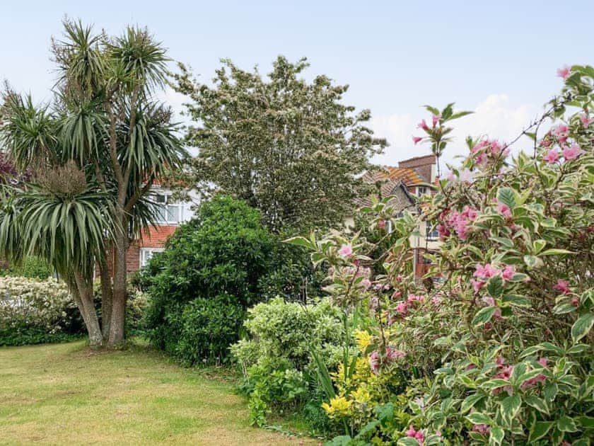 Front Garden | Beach Walk, Paignton