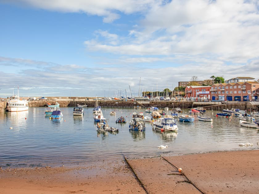 Surrounding area | Beach Walk, Paignton
