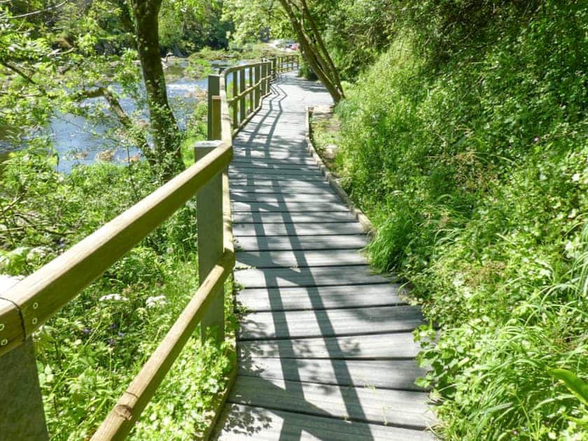 Disabled Access to Cenarth Falls | Y Bwthyn, Talgarreg, near New Quay