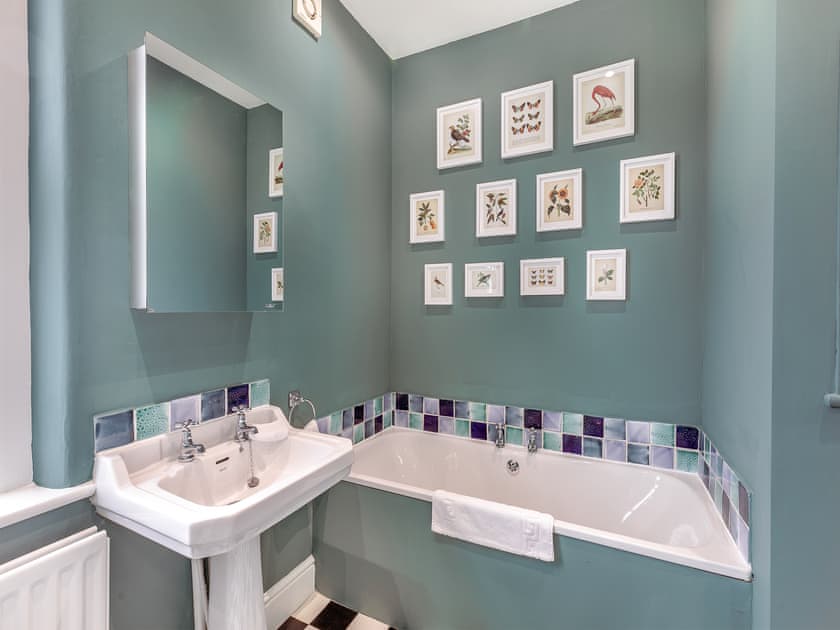 Bathroom | Rock Mews, Bakewell