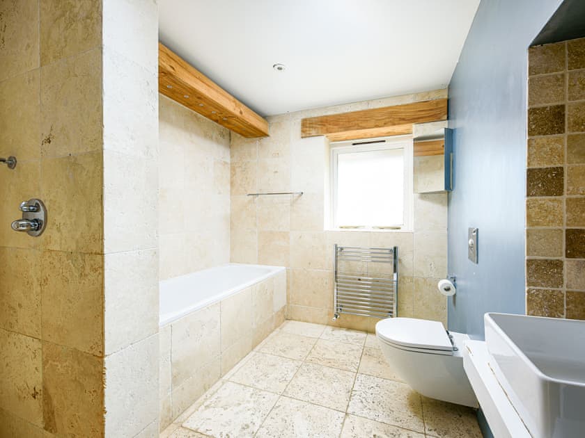 Bathroom | Bramley Barn, Wick
