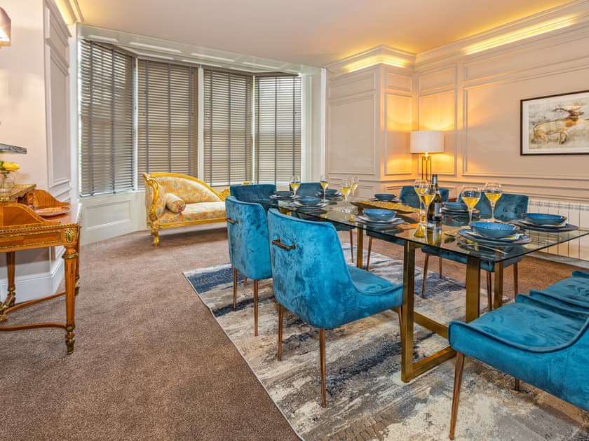 Dining room | Ttich Manor, Wolverton, near Milton Keynes