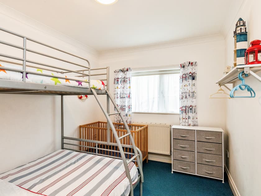Bunk bedroom | Sea Grove, Ventnor