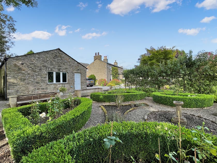 Garden and grounds | Ivy Cottage, Casterton