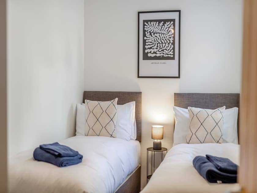 Twin bedroom | The Green, Acomb, near York