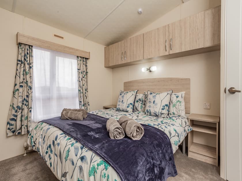 Double bedroom | Burray - Harrow Lodges John O’Groats, Mey, near Thurso