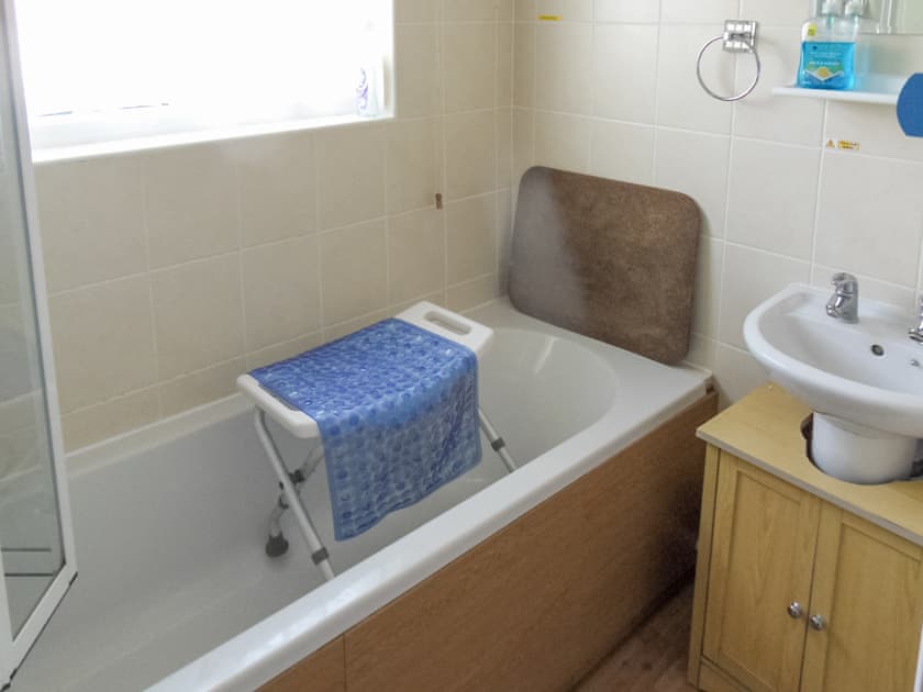 Bathroom | Hollyhocks, Walcott