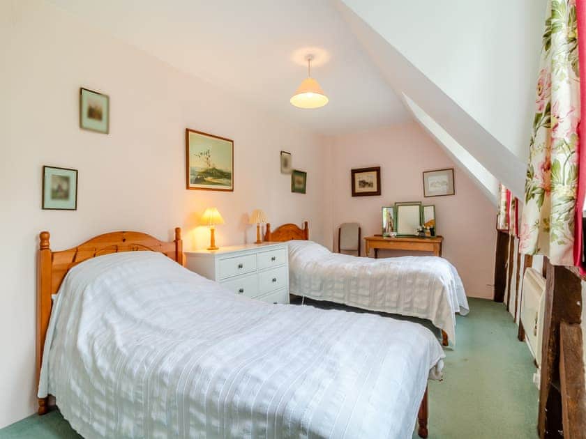 Twin bedroom | Oaklawn Cottage, Eye