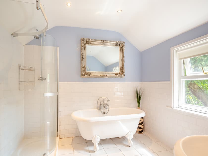 Bathroom | Cartref, Capel Curig, Betws-y-Coed