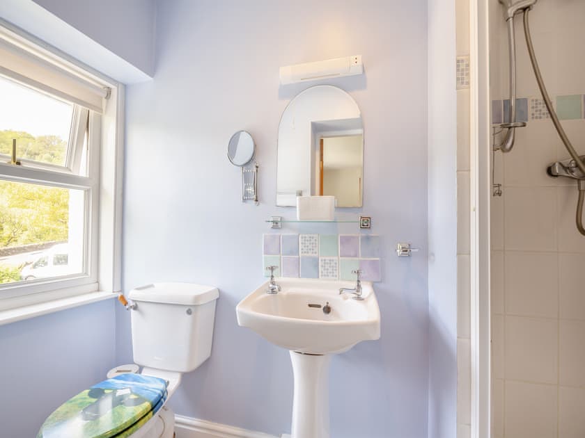 Bathroom | Cartref, Capel Curig, Betws-y-Coed