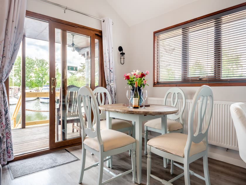 Dining Area | River Rest - Norfolk Holiday Lodges, Brundall