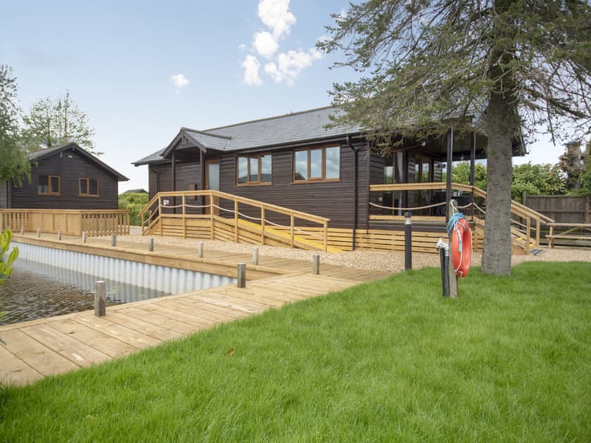 Exterior | River Rest - Norfolk Holiday Lodges, Brundall
