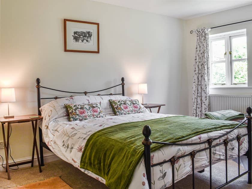 Double bedroom | Poplar Farm Cottage, Westbury-sub-Mendip