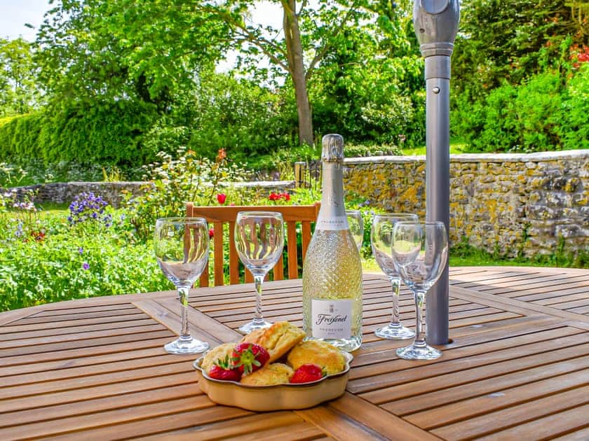 Sitting-out-area | Poplar Farm Cottage, Westbury-sub-Mendip
