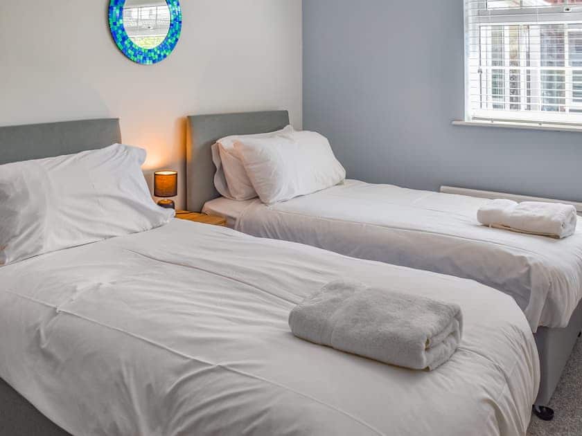 Twin bedroom | Chimney Springs, Ormesby St Margaret, near Great Yarmouth