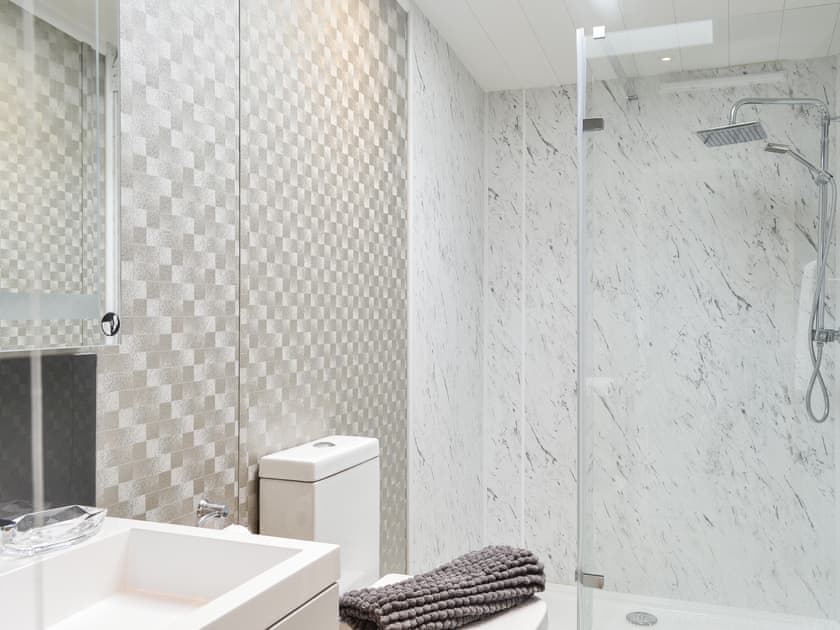 Shower room | Solway Heights 7 - Bonnie Escapes, Southerness