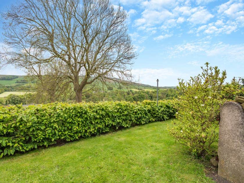 Garden | Salt Pot Cottage, Glusburn, near Skipton