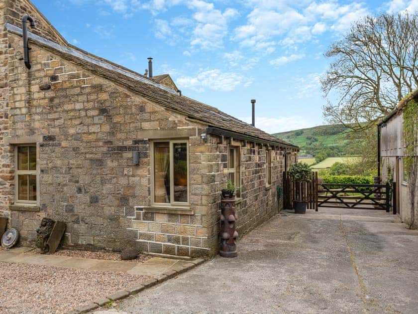 Exterior | Salt Pot Cottage, Glusburn, near Skipton