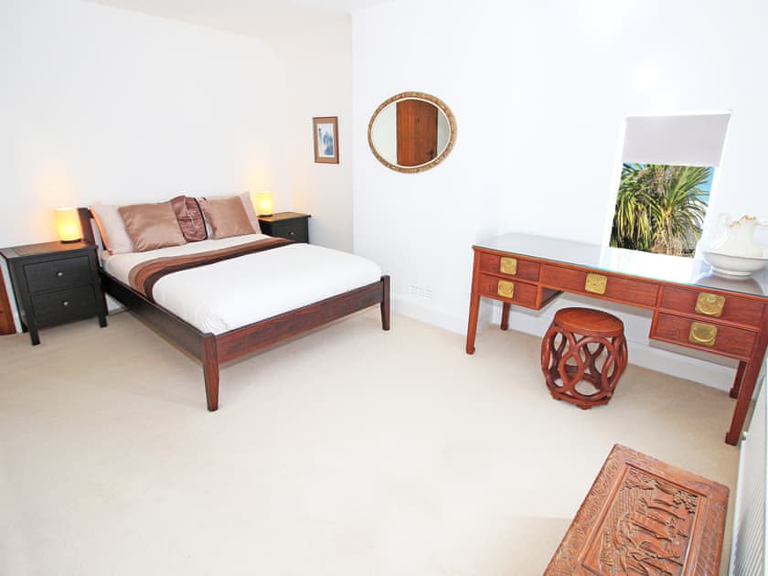 Bedroom 1, Double bedroom  | Sea View House, Borth Y Guest, near Porthmadog