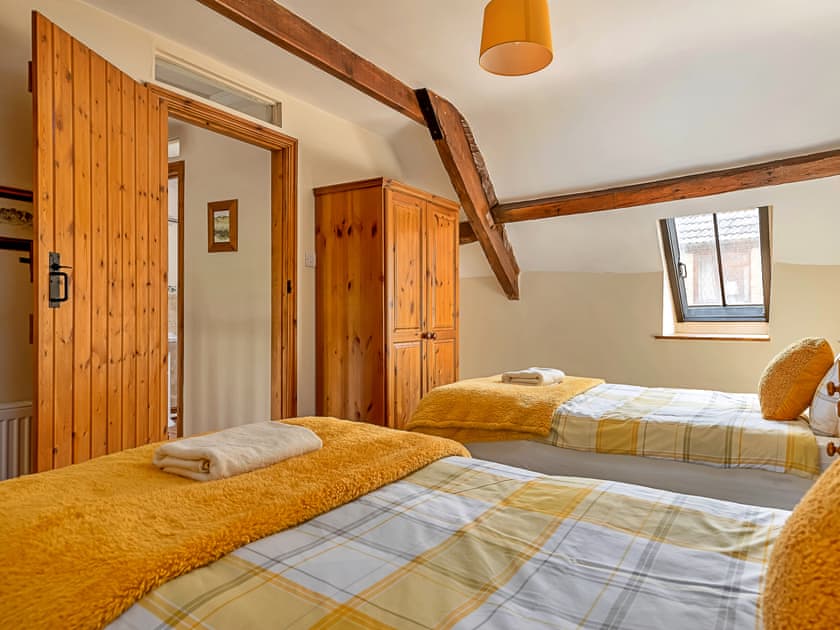 Twin bedroom | Fives Court Cottage, North Cheriton, near Templecombe