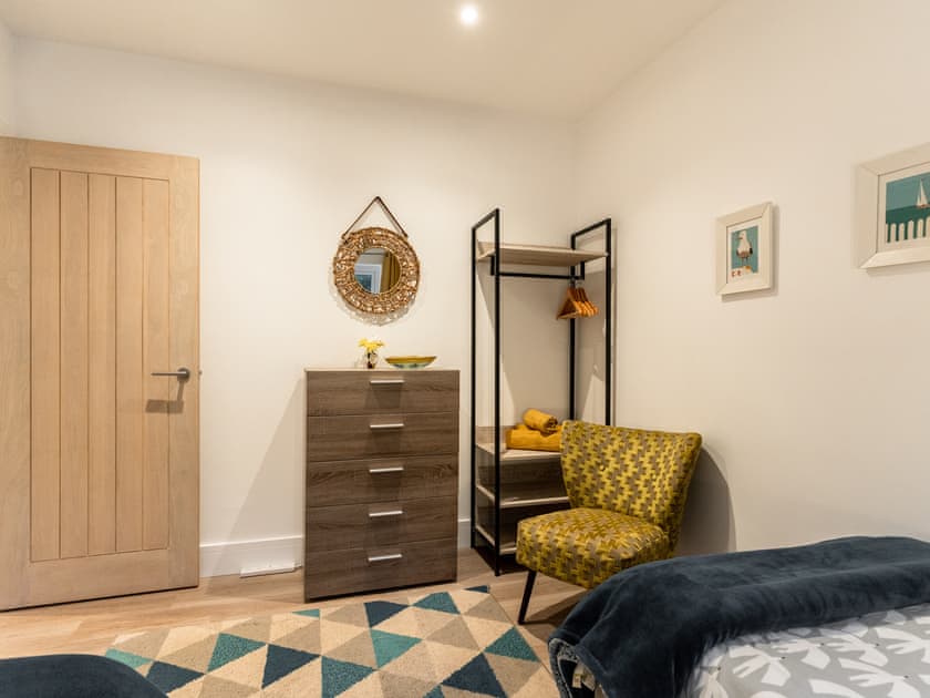 Twin bedroom | Blue Seas, Mousehole, near Penzance