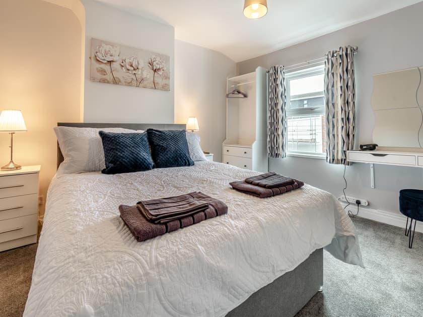 Double bedroom | Bluebell Apartment - Fresh as a Daisy Apartments, Bridlington