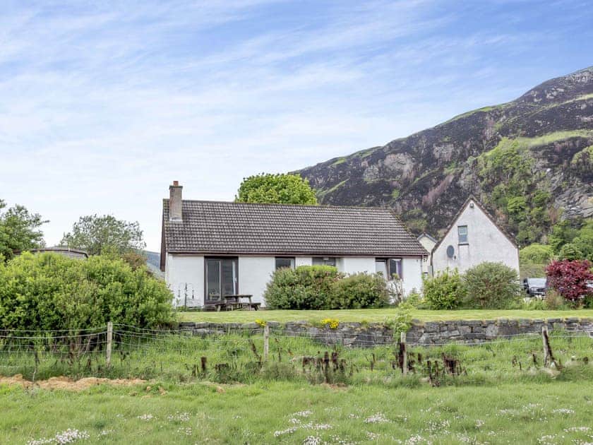 Setting | Riverfoot, Glenelg, by Kyle, Ross-Shire
