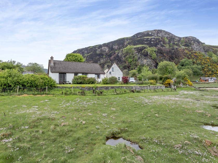 Setting | Riverfoot, Glenelg, by Kyle, Ross-Shire