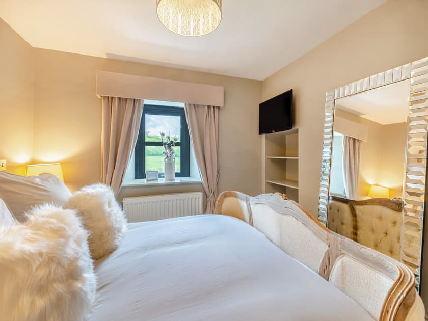 King size bedroom | Holme House, Eldroth, near Settle