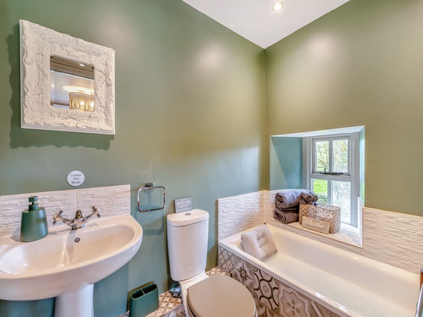 En-suite  | Holme House, Eldroth, near Settle