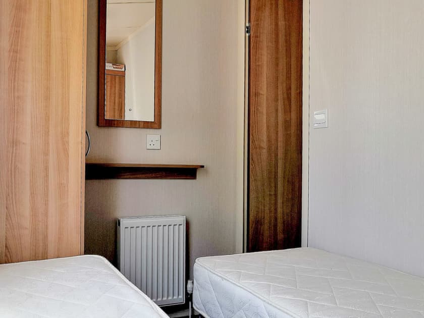 Twin bedroom | Primrose 47, Porthmadog