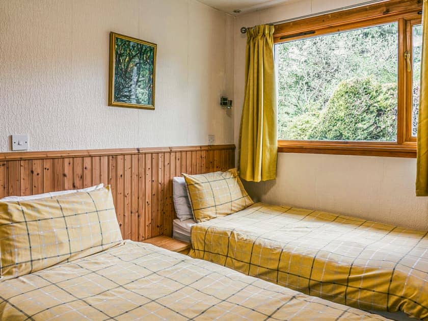Twin bedroom | Lodge Three - Heatheryhaugh Lodges, Moffat