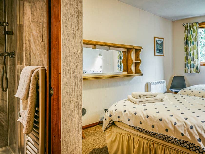 Twin bedroom | Lodge Four - Heatheryhaugh Lodges, Moffat