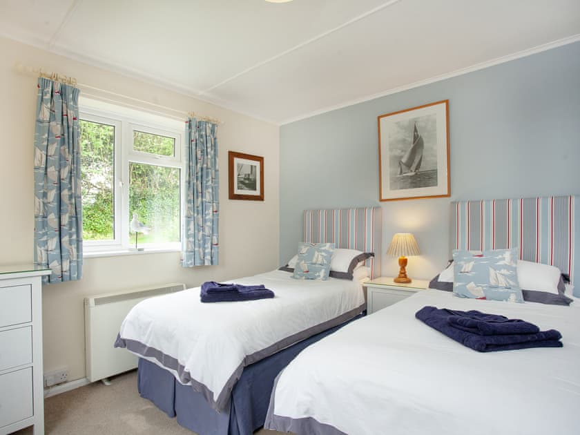 Twin bedroom | Sweet’s Close, Polgooth, St Austell