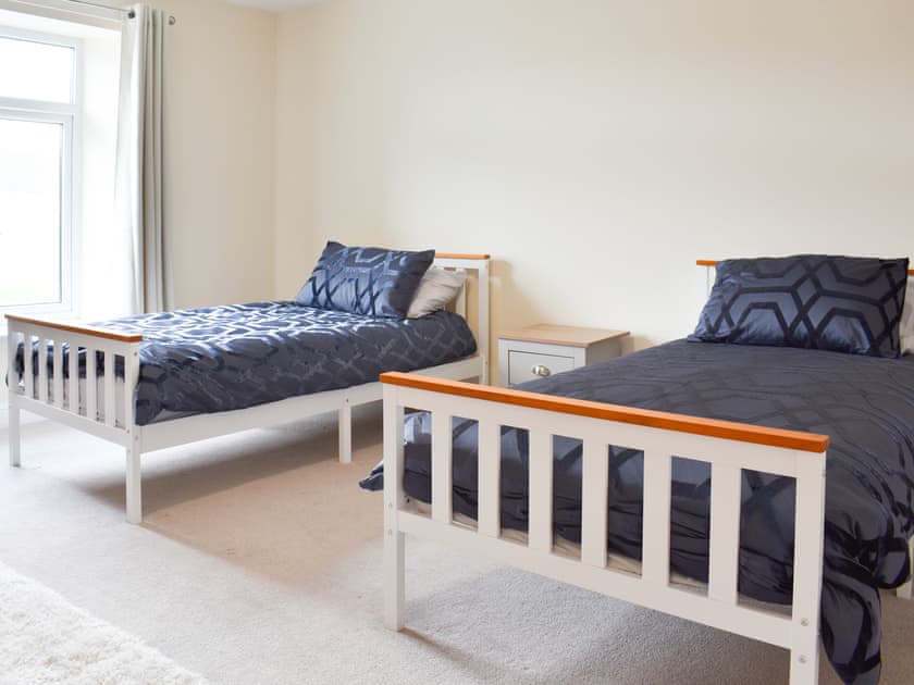 Twin bedroom | The Graph’s Gaff, Aycliffe Village