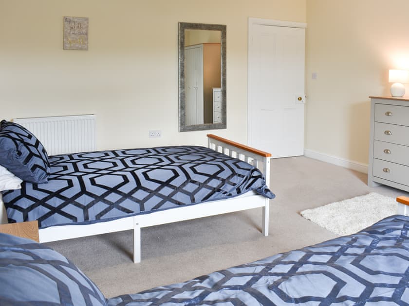 Twin bedroom | The Graph’s Gaff, Aycliffe Village