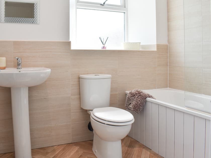 Bathroom | The Graph’s Gaff, Aycliffe Village