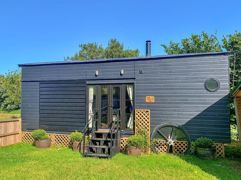 Exterior | Oak Tree Lodge, Dartmouth