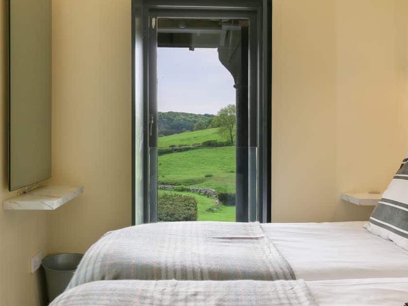 Bedroom 2, double or twin with en-suite | Harthill Barn - Harthill Hall, Alport, near Bakewell