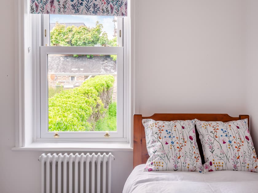 Single bedroom | Happy House, Brighton