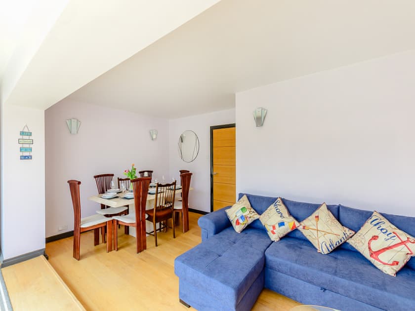 Dining room | Three Decks, Elmer