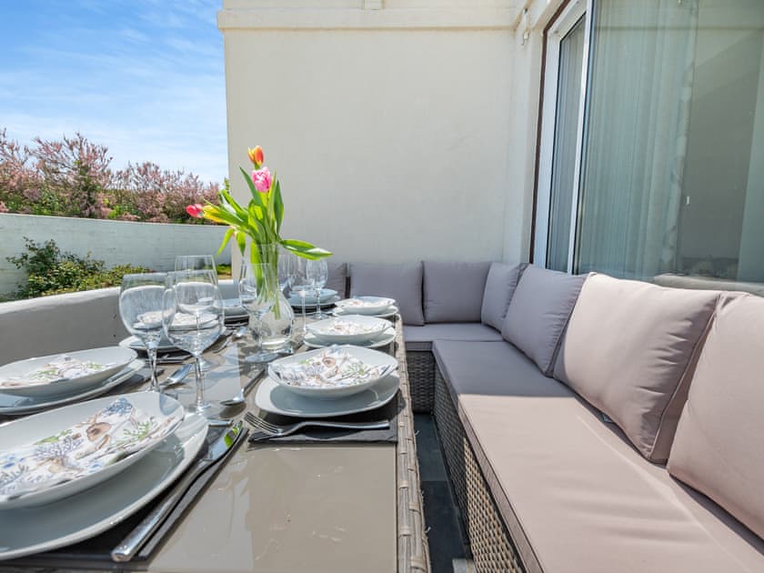 Outdoor eating area | Three Decks, Elmer