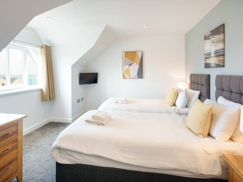 Twin bedroom | Riversmouth - Gwbert Holiday Cottages, Gwbert, near Cardigan