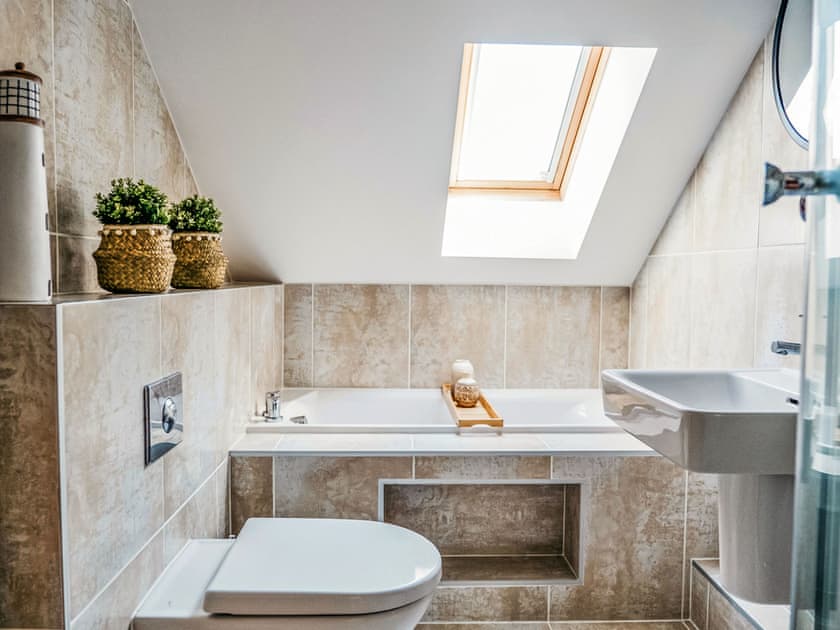 Bathroom | Tolcarne Stay, Newquay