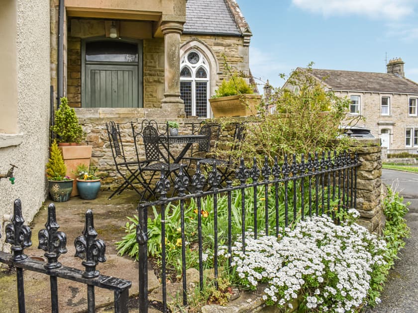 Sitting-out-area | East Stonelea, Aysgarth, near Leyburn