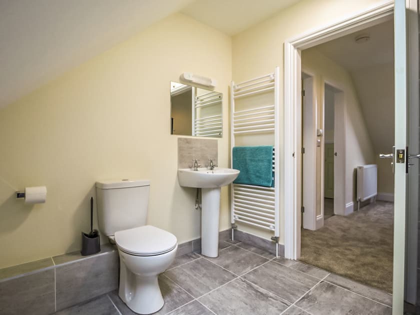 Bathroom | 1 Dawson Court - Dawson Court, Mablethorpe